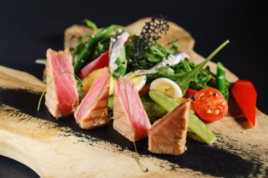 ton balığı salatası, yakın çekim