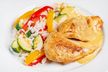 pirinç ve sebze ile tavuk, yakın çekim