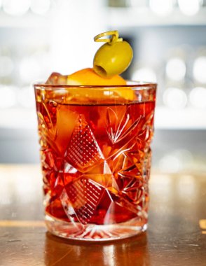 kokteyl barda, yakın çekim