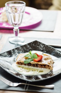 Elmalı börek, yakın çekim.