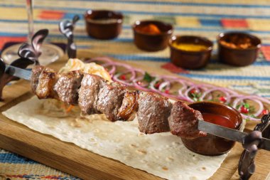 ızgara kebap sosu, yakın çekim