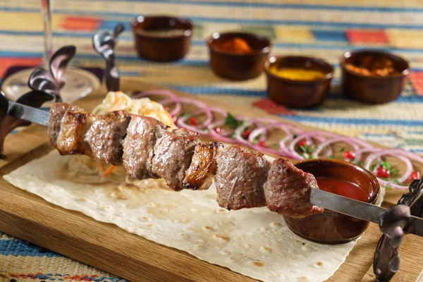 ızgara kebap sosu, yakın çekim