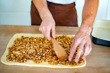 Erkek Şef tatlı, yapım kadar yakın