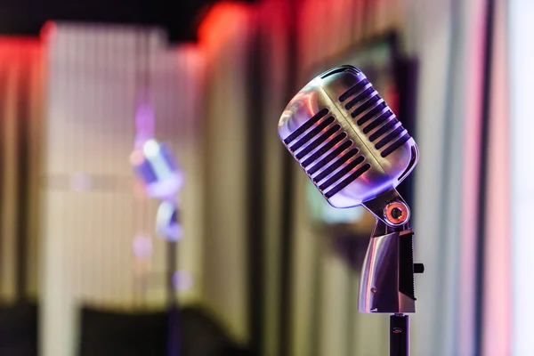 Microphone Dans Bar Gros Plan — Photo