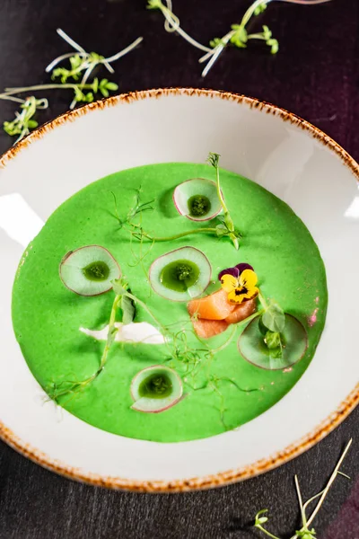 sebze kremalı çorba, yakın çekim