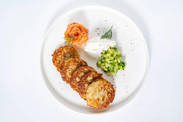 Kartoffelpuffer Mit Lachs Nahaufnahme — Stockfoto