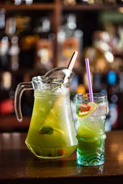 Verse Cocktail Bar Close — Stockfoto
