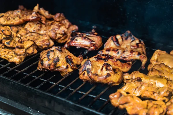 Marinierte Wachteln Auf Dem Grill Aus Nächster Nähe — Stockfoto