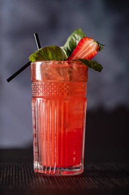 taze kokteyl barda, yakın çekim