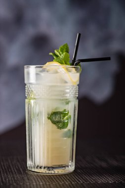taze kokteyl barda, yakın çekim