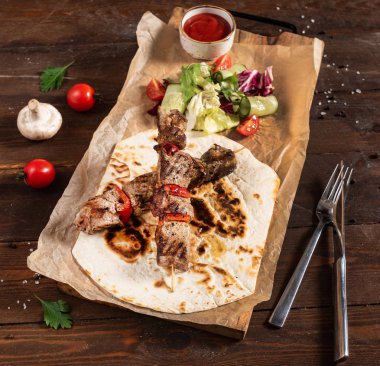 kebap soslu dana, yakın çekim