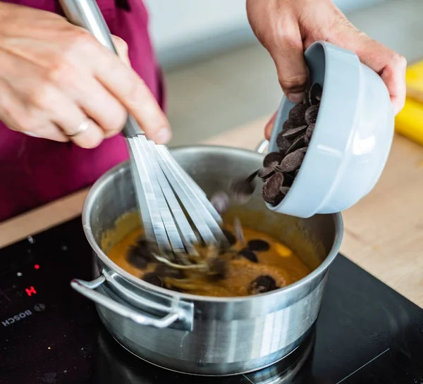 Koch Bei Der Arbeit Hautnah — Stockfoto