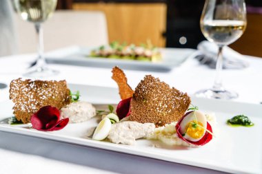 gurme salata restoranda, yakın çekim