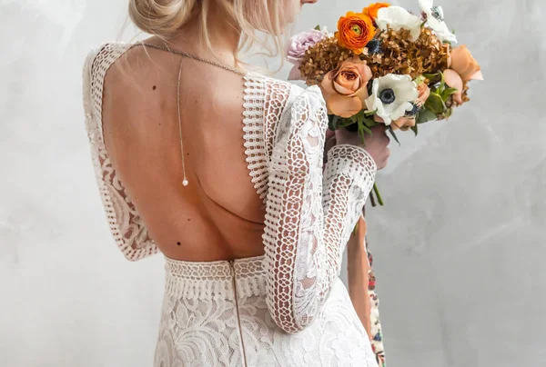 Virágok Szép Menyasszony Közelről — Stock Fotó