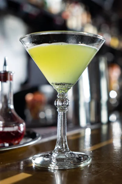 Kokteyl Barda Yakın Çekim — Stok fotoğraf