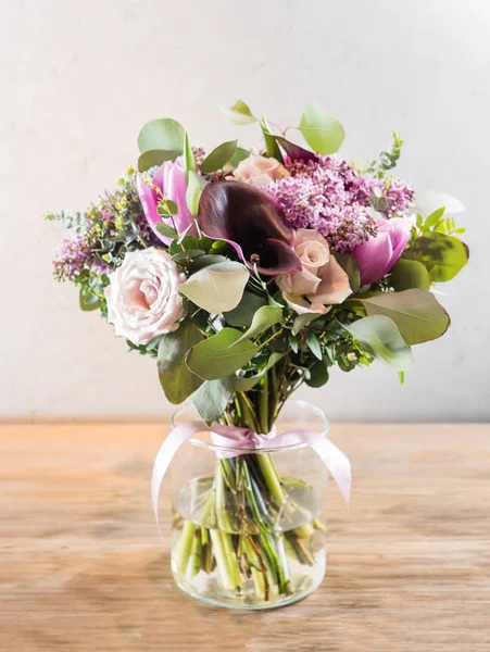 Schöne Blumen Der Vase Nahaufnahme — Stockfoto