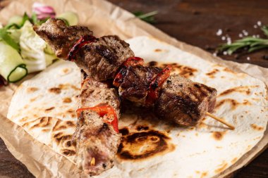 kebap soslu dana, yakın çekim