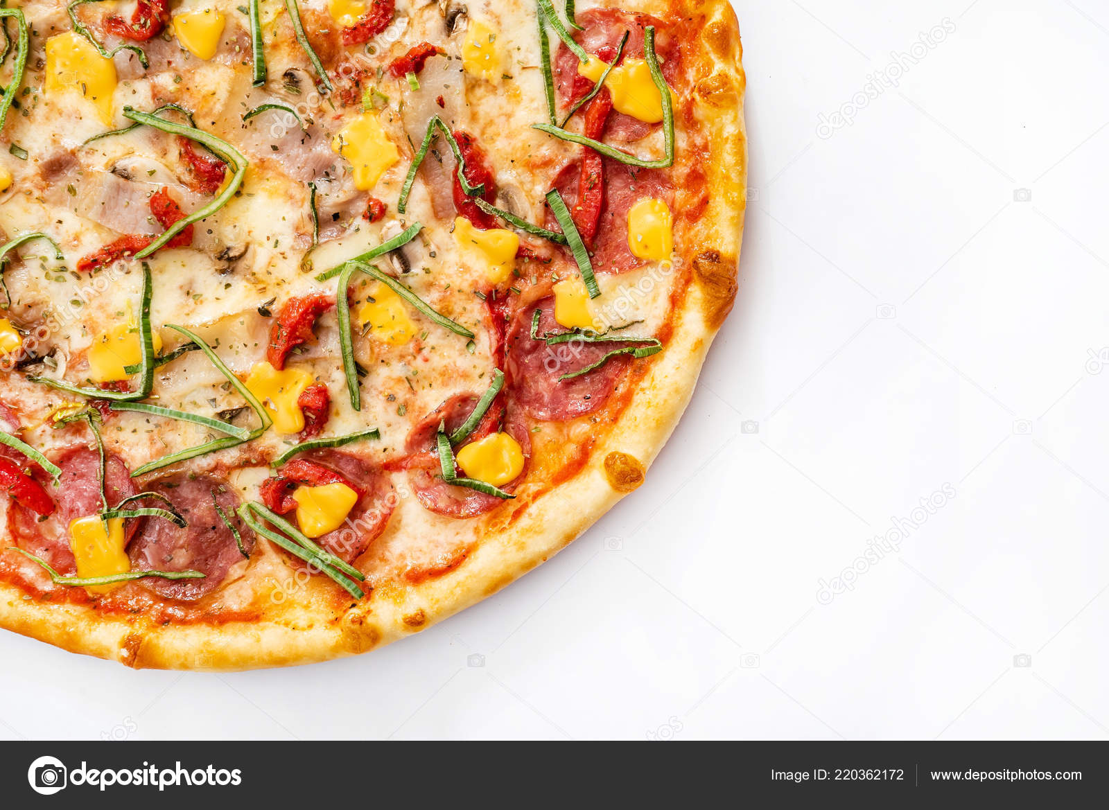 Pizza Mit Mais Aus Nachster Nahe Stockfoto C Shebeko