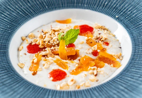 Avena Gachas Con Frutas Cerca — Foto de Stock