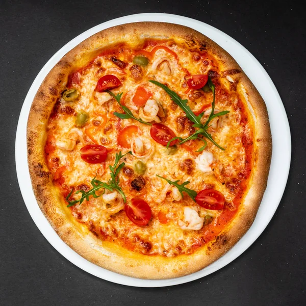 Färsk Italiensk Pizza Närbild — Stockfoto