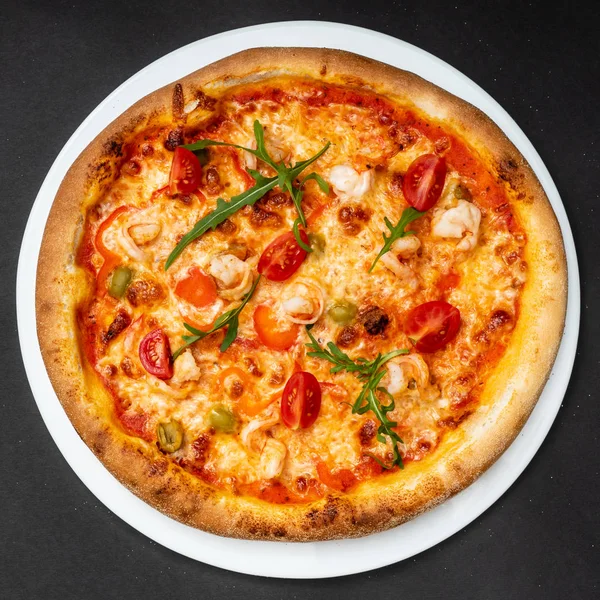 Färsk Italiensk Pizza Närbild — Stockfoto