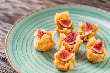 Noel tablo kanepeler