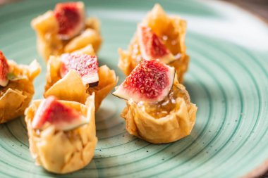 Noel tablo kanepeler