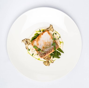 somon ile kuşkonmaz, yakın çekim