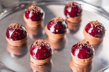 Fındıklı, çikolatalı tatlı yakın çekim