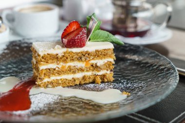 Havuçlu kek, kapat.