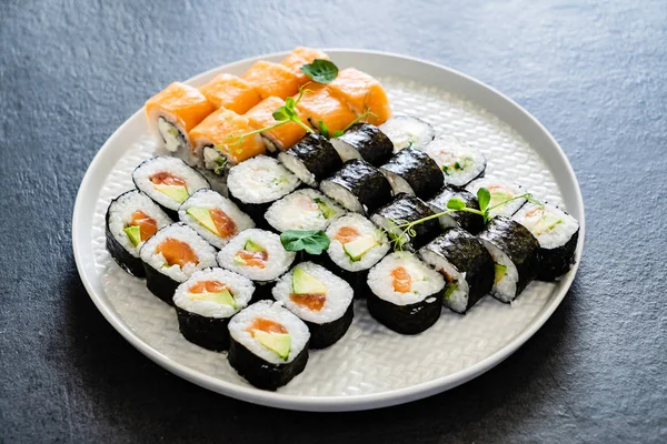 Sushi Ingesteld Plaat Close — Stockfoto