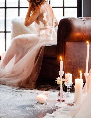 zarif gelin kapalı poz