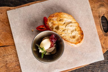 sandviç tereyağı ve karaciğer pate