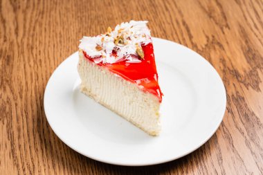 Beyaz çikolatalı cheesecake