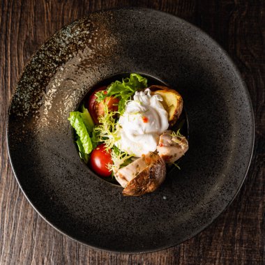 haşlanmış yumurta ile kavrulmuş patates