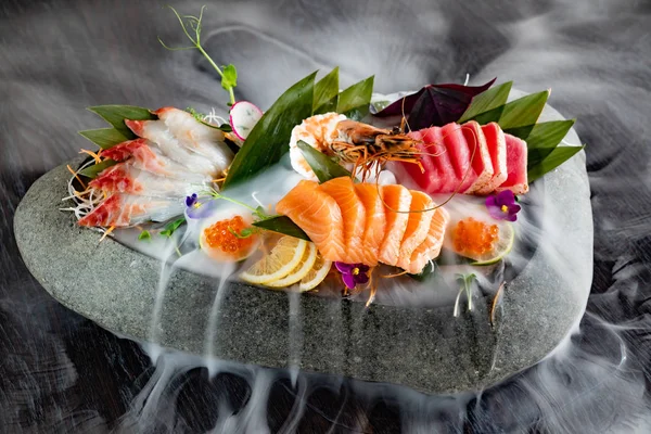 Alimentos Japoneses Sashimi Peixe Fatias Crustáceos Crustáceos Imagem — Fotografia de Stock