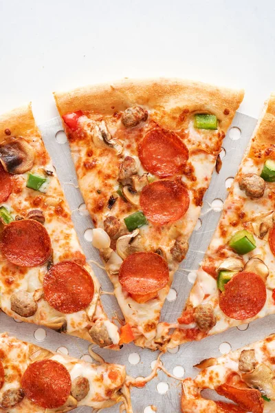 Pizza Pepperoni Prato — Fotografia de Stock