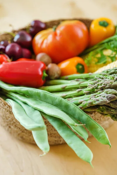 Légumes Frais Dans Panier — Photo