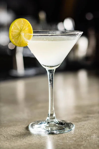 Köstlicher Cocktail Der Bar Aus Nächster Nähe — Stockfoto