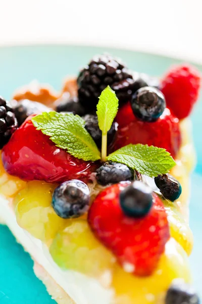 Kuchen Mit Frischen Beeren Aus Nächster Nähe — Stockfoto