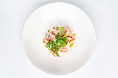 taze salata domates ve ekşi krema