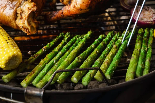 Griller Les Asperges Jour Été — Photo