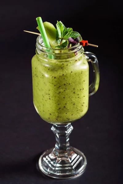 Green Smoothie Glass — Stock Photo, Image