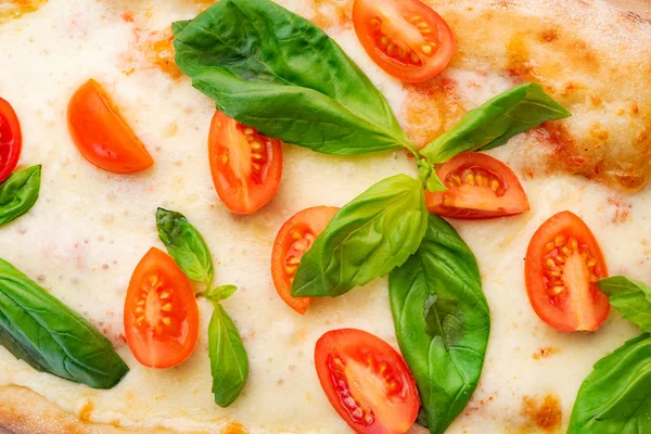 Pizza Margherita Sulla Tavola Legno Pizza Margarita Con Pomodoro Basilico — Foto Stock