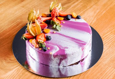 taze meyve ile pasta