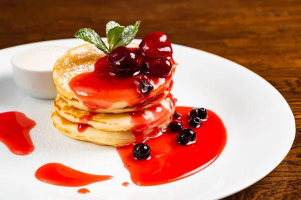 Pancakes Berry Sauce — Stock Photo, Image