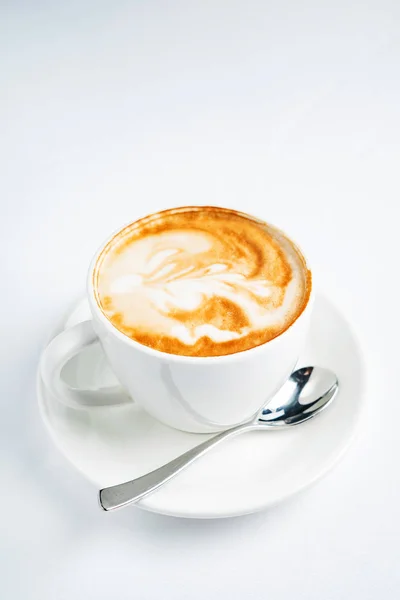 Cangkir Cappuccino Pada Latar Belakang Putih — Stok Foto