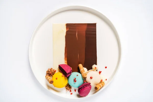 Gastronomisch Dessert Met Macarons Chocolade — Stockfoto