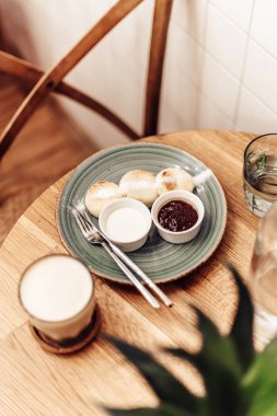 kafede Kahvaltı, yakın çekim