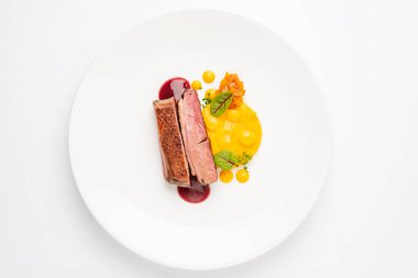 tatlı patates püresi ile ördek, üst görünüm, 